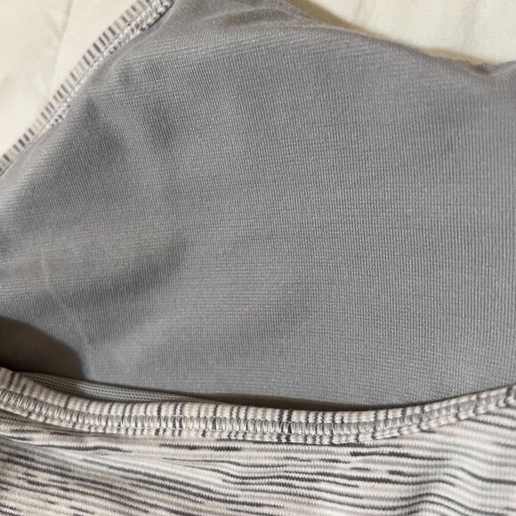 Lululemon power Y tank top heathered gray light and white size 6 space dye - Picture 9 of 14